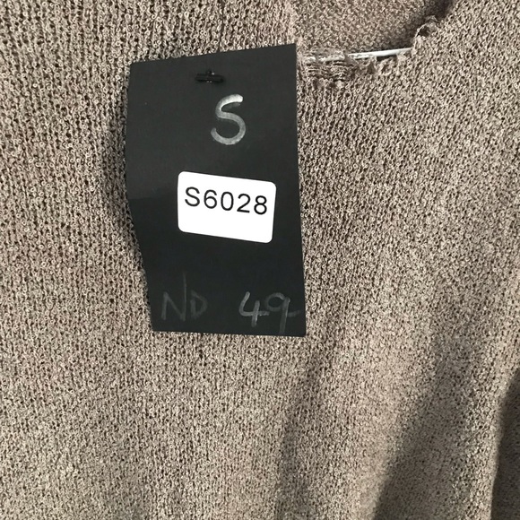 NEW Ripped Sweater - Picture 7 of 7